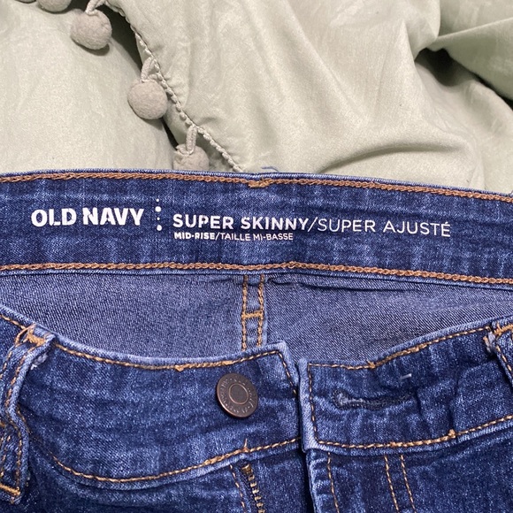 Old Navy jeans! - Picture 2 of 3